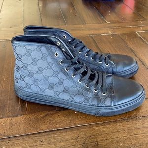 Men’s Gucci mid top shoes